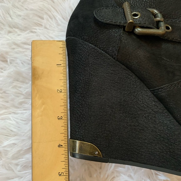 Vince Camuto
Kenzo Boot - Picture 5 of 11